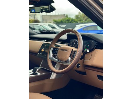2025 Land Rover Range Rover - thumbnail 5