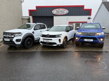 2020 Toyota Hilux - thumbnail 3