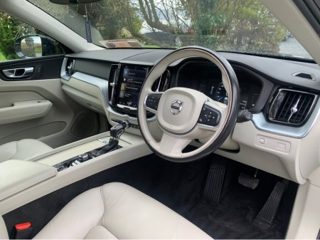 2017 Volvo XC60 - thumbnail 7