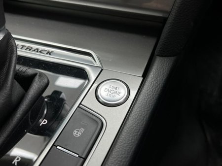 2018 Volkswagen Passat - thumbnail 33