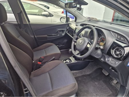 2018 Toyota Yaris - thumbnail 15