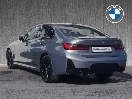 2023 BMW 3 Series - thumbnail 2