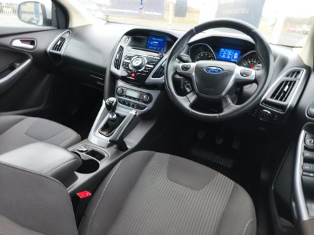 2014 Ford Focus - thumbnail 10