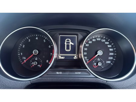 2016 Volkswagen Polo *HIGHLINE* 35,000KMS / LEATHER / HEATED SEATS / CAMERA / AUTO €13,900 thumbnail