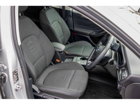 2020 Ford Focus - thumbnail 19