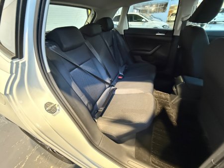 2019 Volkswagen Polo - thumbnail 24