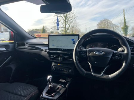 2025 Ford Focus - thumbnail 10