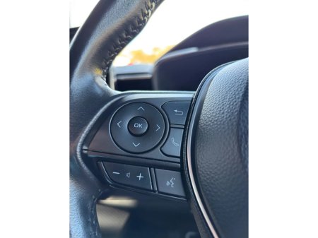 2022 Toyota Corolla 1.8 Hybrid Luna Saloon €20,250 thumbnail