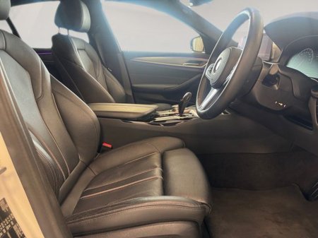 2020 BMW 5 Series - thumbnail 11