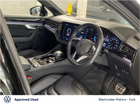 2024 Volkswagen Touareg - photo 4