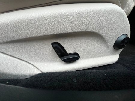 2017 Mercedes-Benz E Class E220D AVANTGARDE AUTO *LOW KMS* €21,900 thumbnail