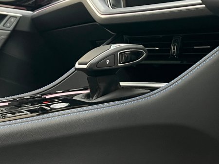 2025 Volkswagen Touareg - thumbnail 23