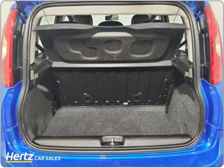 2023 Fiat Panda Panda 1.0 70 HP 5 Seat €11,795 thumbnail