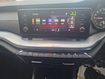 2022 Skoda Octavia - thumbnail 12