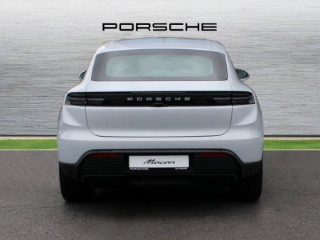 2025 Porsche Macan Electric €82,000 thumbnail
