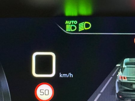 2018 Peugeot 3008 1.5 BlueHDi 130bhp Allure €14,550 thumbnail