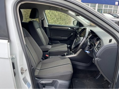 2021 Volkswagen T-Roc - thumbnail 10