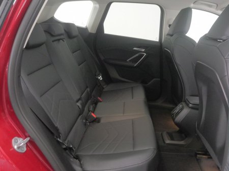 2025 BMW iX1 eDrive20 xLine €52,900 thumbnail