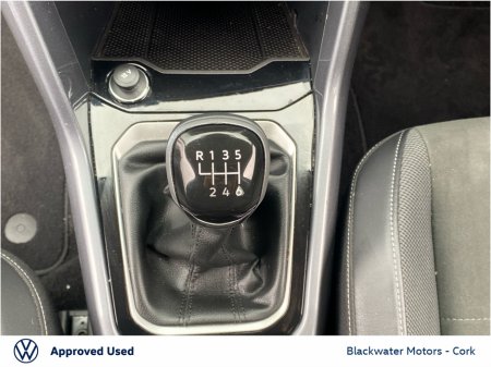 2024 Volkswagen T-Roc 2.0TDI 116BHP STYLE WITH REARVIEW CAMERA €34,995 thumbnail