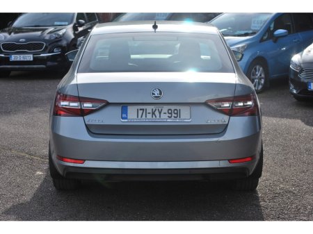 2017 Skoda Superb - thumbnail 6