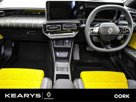 2025 Renault 5 Iconic EV 52 kWh 150hp Demonstrator €34,750