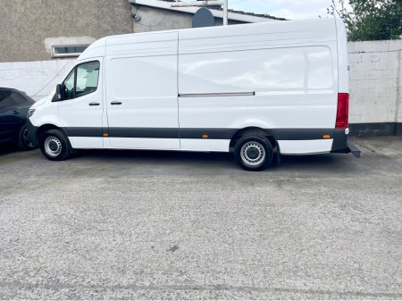 2025 Mercedes-Benz Sprinter - photo 26