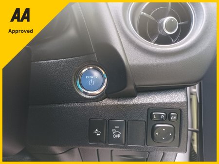 2016 Toyota Auris 1.8 PETROL HYBRID HALF LEATHER INTERIOR IMMACULATE INSIDE WITH ONLY 27,404kms COMPREHENSIVE SERVICE HISTORY (10 STAMPS) REVERSE CAMERA TOUCH SCREEN RADIO APPLE CARPLAY&ANDROIDAUTO FACTORY IMMOBILISER €16,795 thumbnail