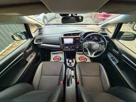 2017 Honda Fit  €13,990 thumbnail