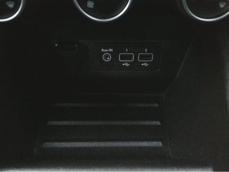 2020 Renault Clio NEW NCT 2028,  SAT./NAV., CRUISE, €180 TAX. ICONIC, LOW KMS. €12,999 thumbnail