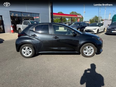 2023 Toyota Yaris - photo 8