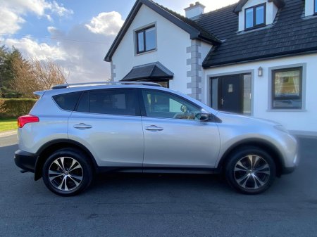 2015 Toyota Rav4 - thumbnail 6