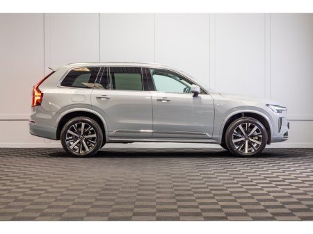 2025 Volvo XC90 - thumbnail 6