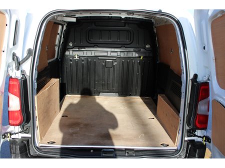 2021 Citroen Berlingo  €13,500 thumbnail