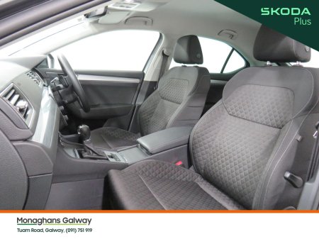 2023 Skoda Superb AMBITION 2.0 TDI 150HP DSG 5DR €32,950 thumbnail