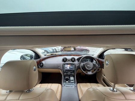 2015 Jaguar XJ 3.0 D Premium Luxury €19,950 thumbnail