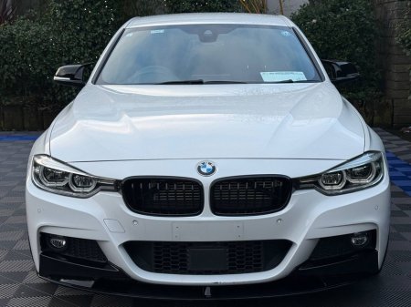 2018 BMW 3 Series 330e M-SPORT COMPETITION 2.0 HYBRID // LEATHER POWERED & HEATED M-SPORT SEATS // SERVICE HISTORY // BLIND SPOT MONITOR €22,900 thumbnail