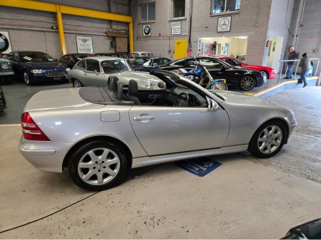 2004 Mercedes-Benz SLK Class - thumbnail 8