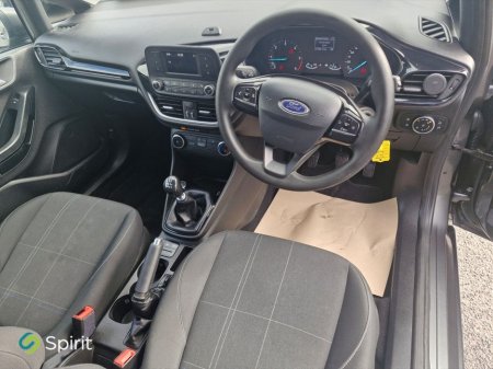 2020 Ford Fiesta - thumbnail 4