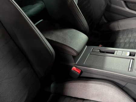 2018 Volkswagen Passat - thumbnail 40