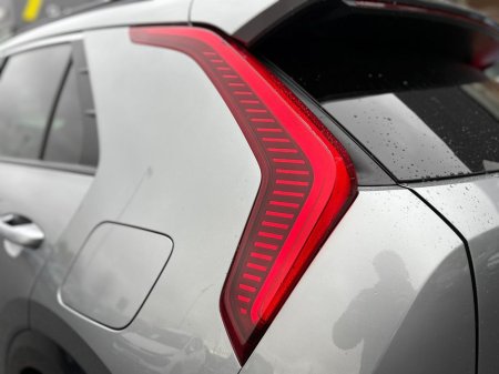2025 Kia Niro 1.6 K3 Hybrid €35,995 thumbnail