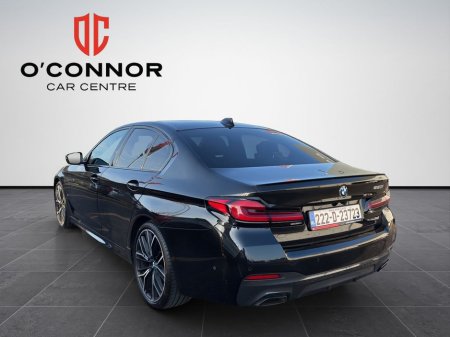 2022 BMW 5 Series - thumbnail 3