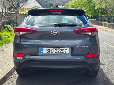 2016 Hyundai Tucson - view 3