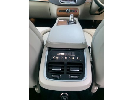2019 Volvo XC90 - thumbnail 16
