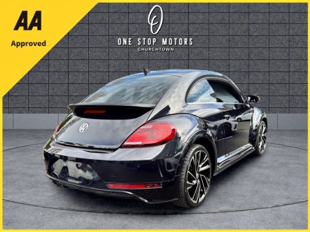 2017 Volkswagen Beetle - thumbnail 2