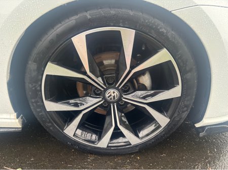 2017 Volkswagen Golf 2.0 TDI R-LINE EDITION 3DR WITH S/R €12,995 thumbnail