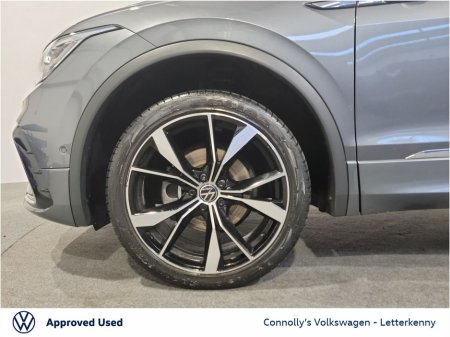 2024 Volkswagen Tiguan TIGUAN ALLSPACE R-LINE 2.0TDI DSG 150HP €54,950 thumbnail