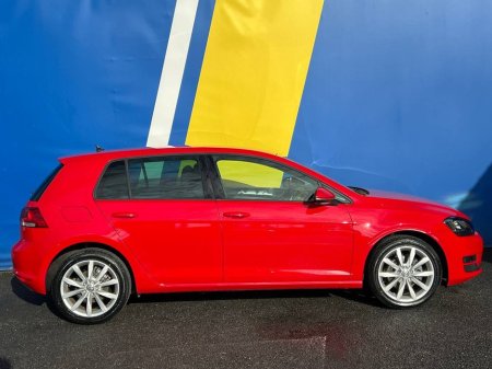 2016 Volkswagen Golf 1.2 TSI AUTO * PRISTINE CONDITION* // ONLY 10, 846 KM FROM NEW // APPLE CARPLAY/ANDROID AUTO // DUAL ZONE CLIMATE CONTROL €14,900