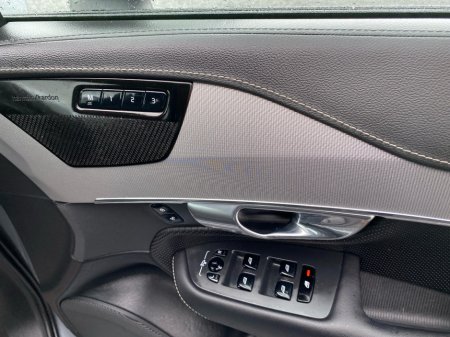 2019 Volvo XC90 - thumbnail 19