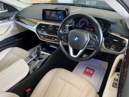 2019 BMW 5 Series - thumbnail 12