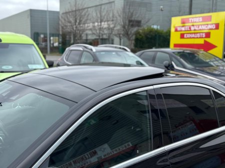 2017 Mercedes-Benz E Class - thumbnail 8